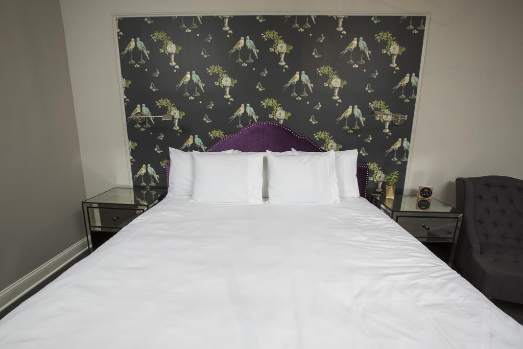 Wicker Park Inn Chicago Room photo