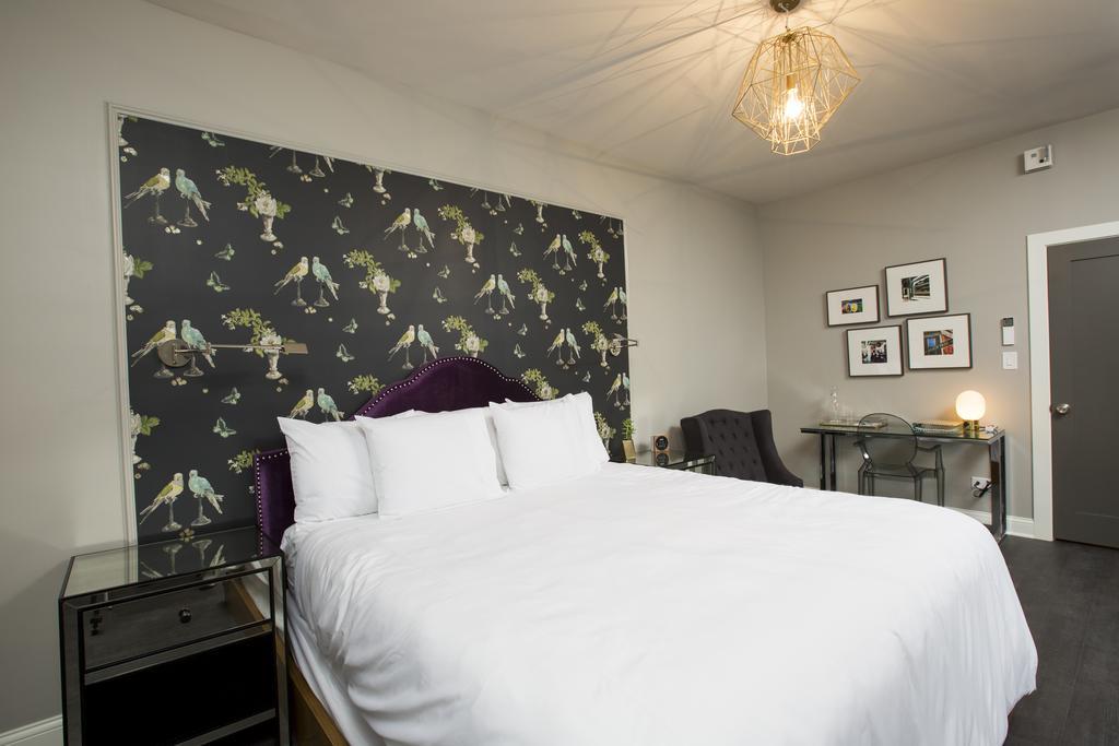 Wicker Park Inn Chicago Room photo